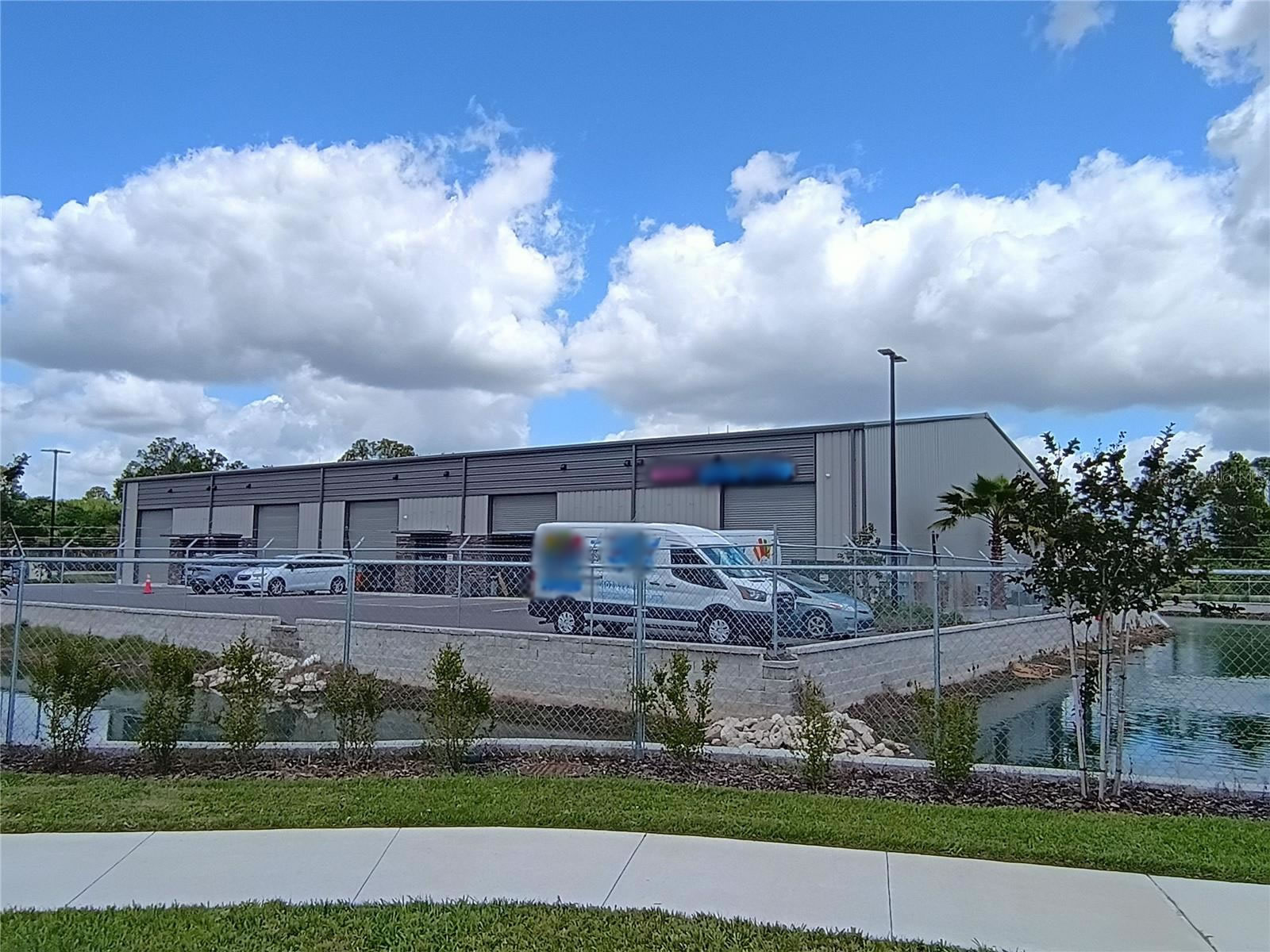 Brand new 5 Unit Fully Leased Warehouse Building For Sale in Plant City, FL $3,200,000