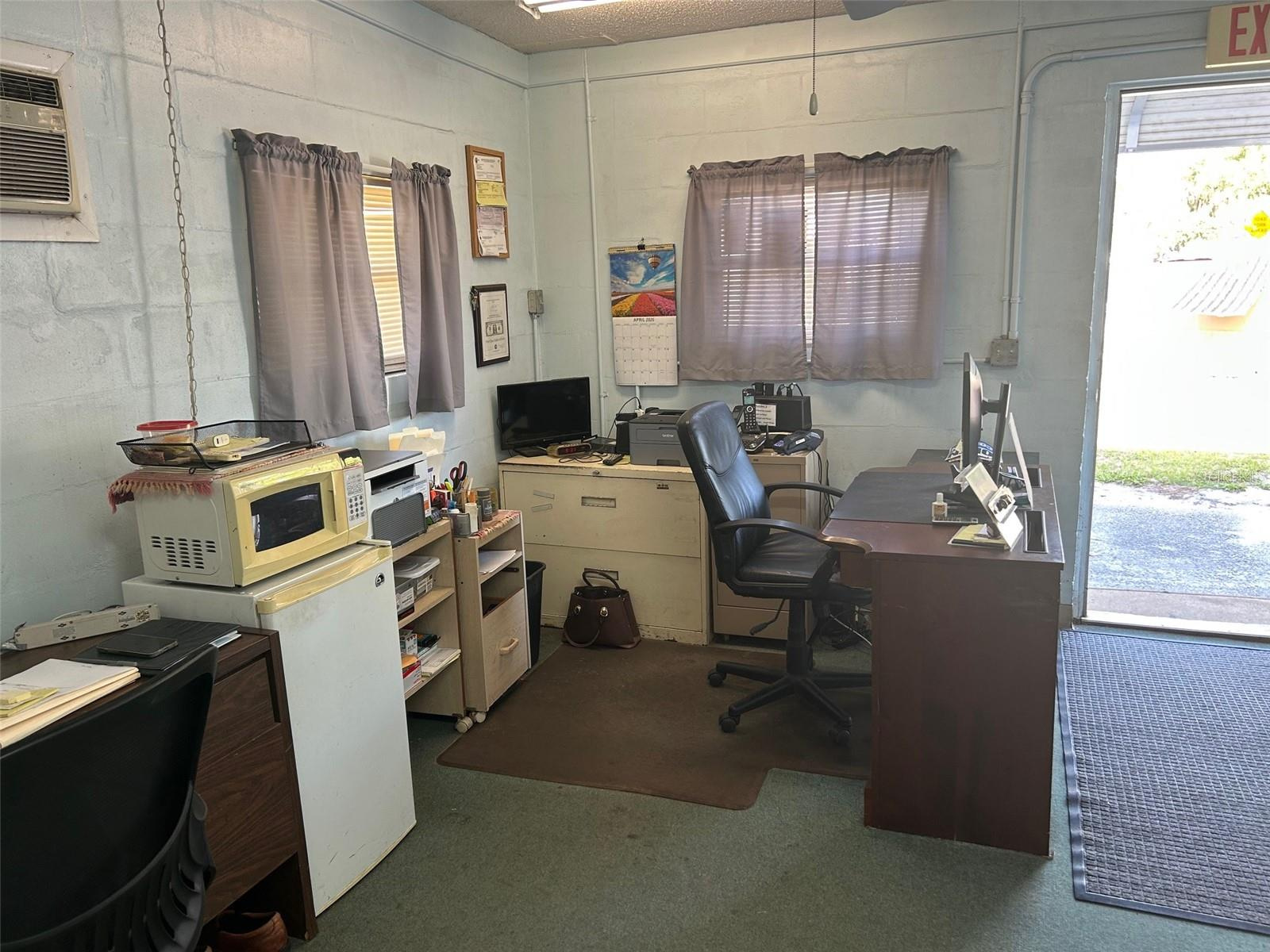 Self Storage Facility For Sale - 174 Units + 26 RV Storage Spaces in Bartow, FL $1,499,000