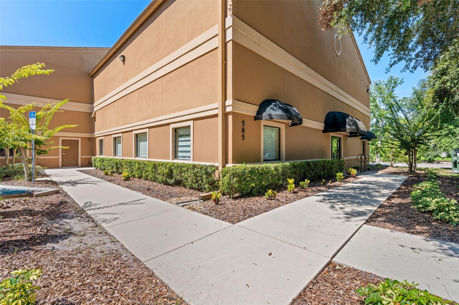 Port Orange Industrial Storage Park - 15 Warehouses For Sale - 31,000 Sq Ft  $6,000,000